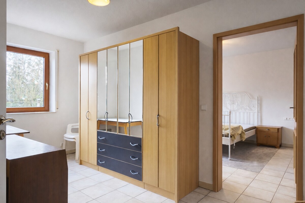 Ankleide-Arbeitszimmer-Schlafzimmer