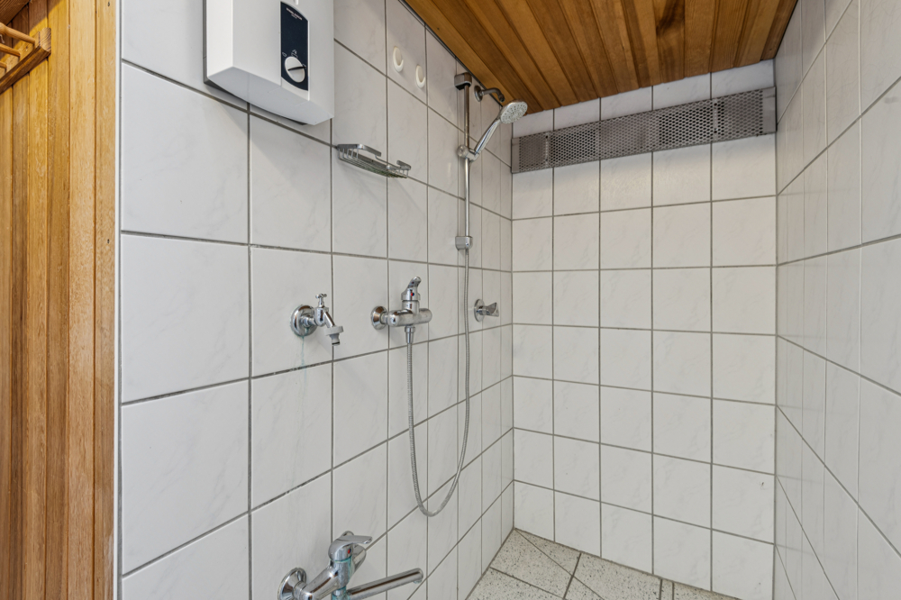 Duschbad im Keller